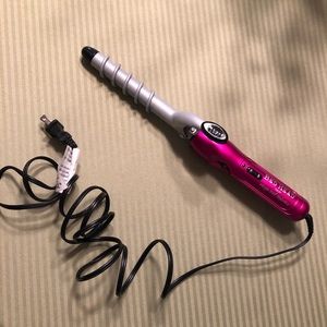 Bed Head curling iron